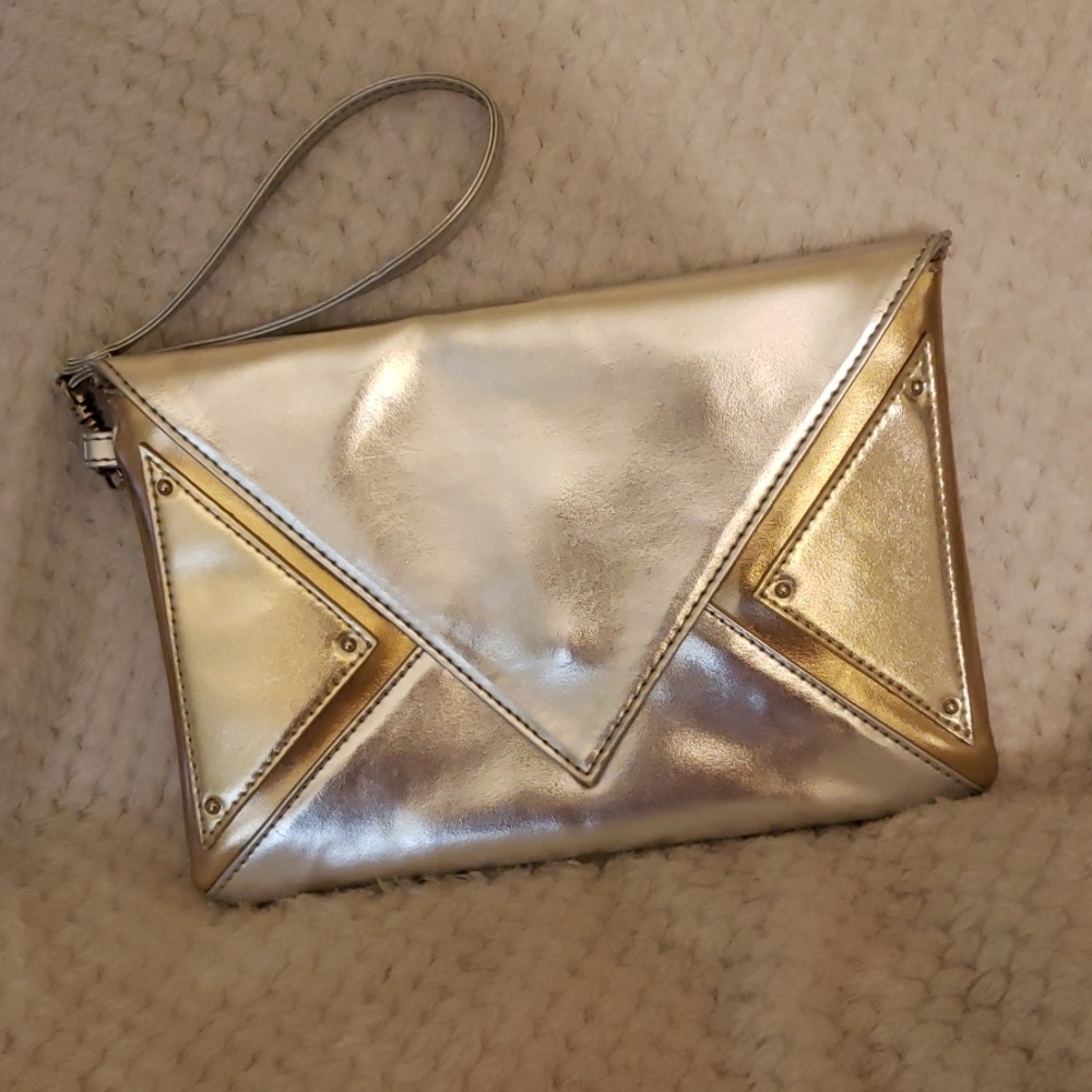 Express Envelope Wristlet